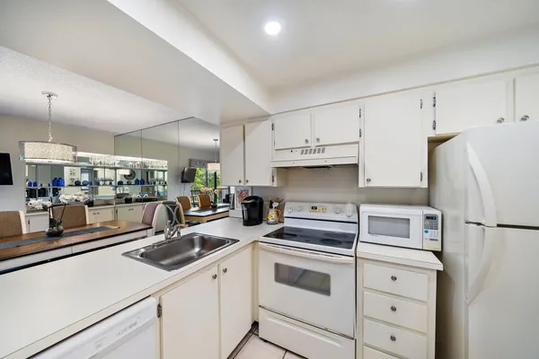 $1,750 | 1605 South Us Highway, Unit A306, Jupiter, FL 33477