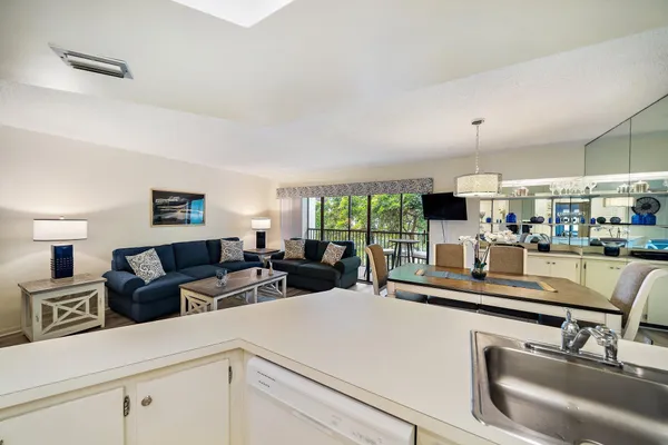 $1,750 | 1605 South Us Highway, Unit A306, Jupiter, FL 33477