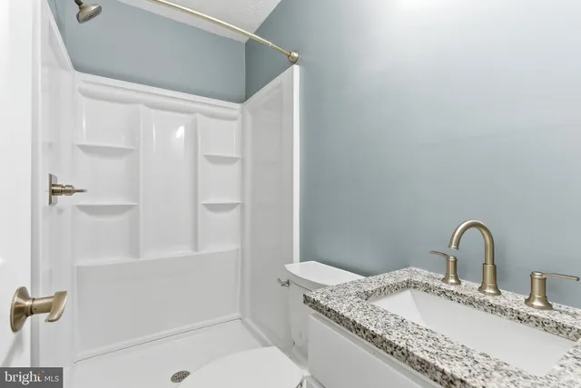 $2,800 | 122 Stuart Drive, Winchester, VA 22602