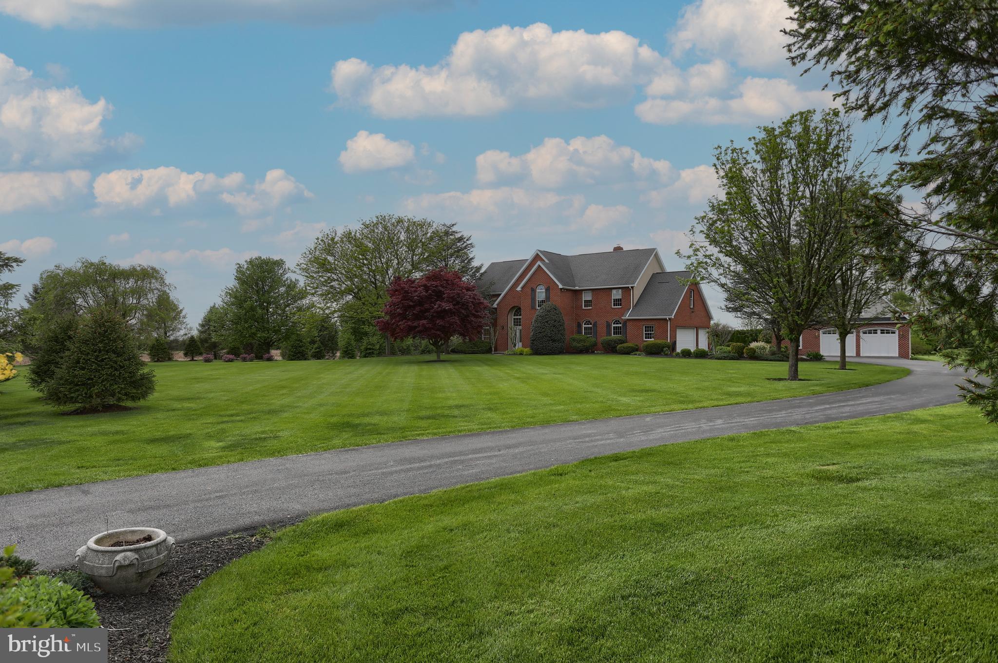 881 Church Road Lebanon, PA 17042 - Photo 4 of 67 Gallery Image 4
