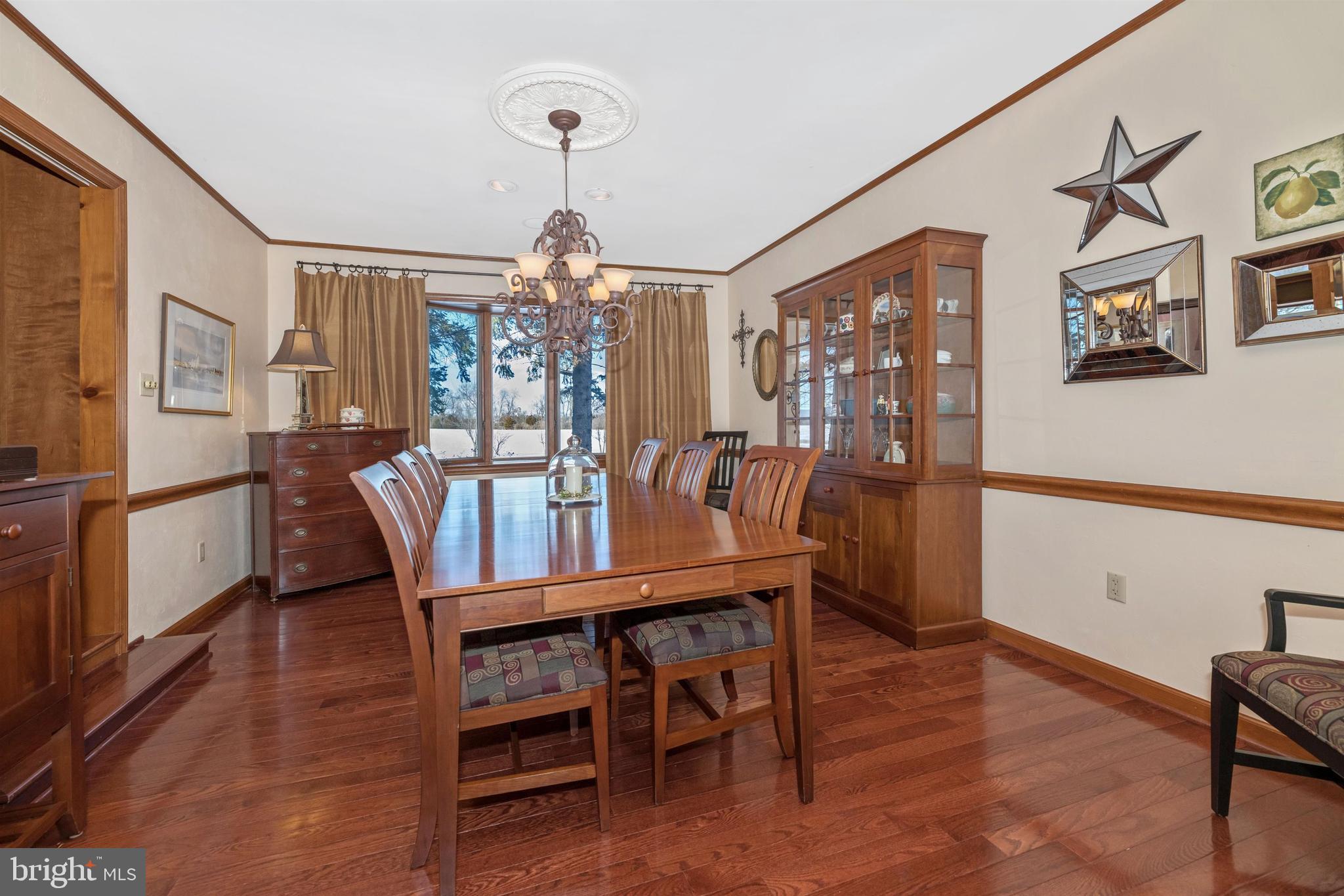 14109 Old Frederick Road Rocky Ridge, MD 21778 - Photo 23 of 124 Dining Room