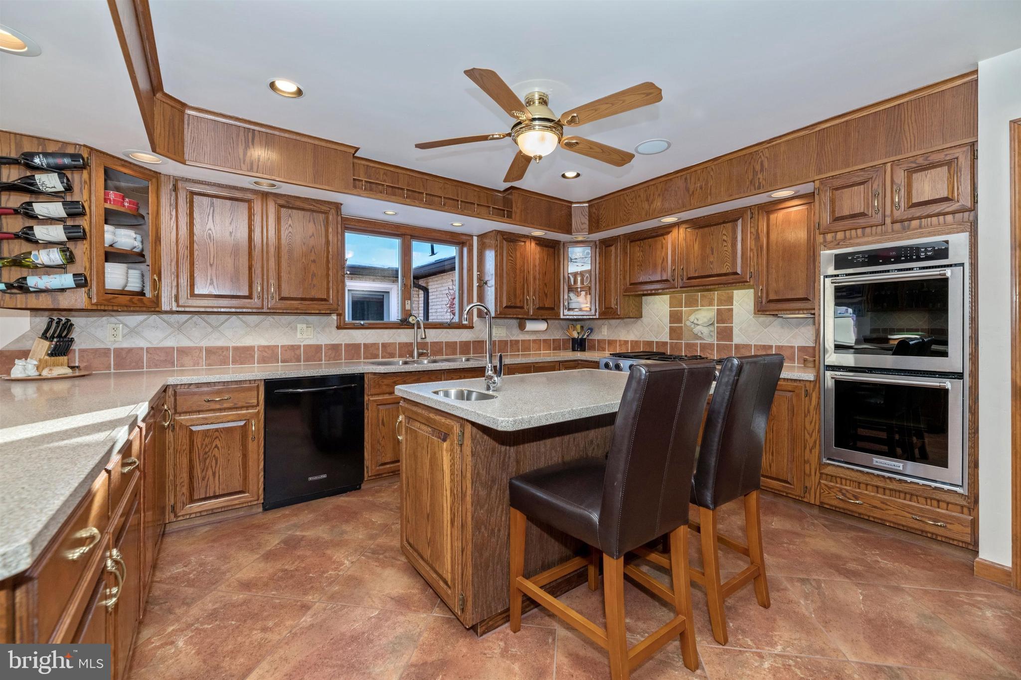 14109 Old Frederick Road Rocky Ridge, MD 21778 - Photo 32 of 124 Kitchen