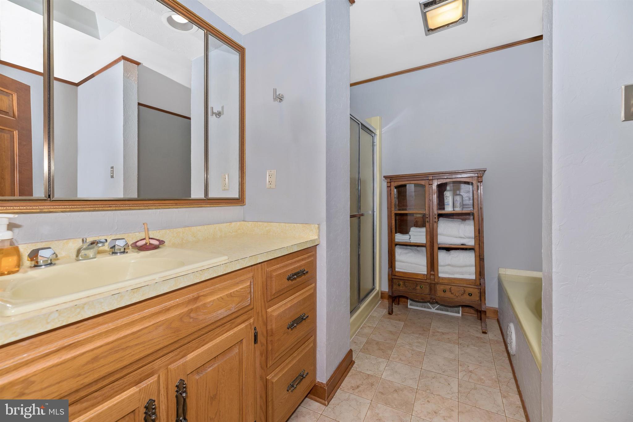 14109 Old Frederick Road Rocky Ridge, MD 21778 - Photo 72 of 124 2nd full bath