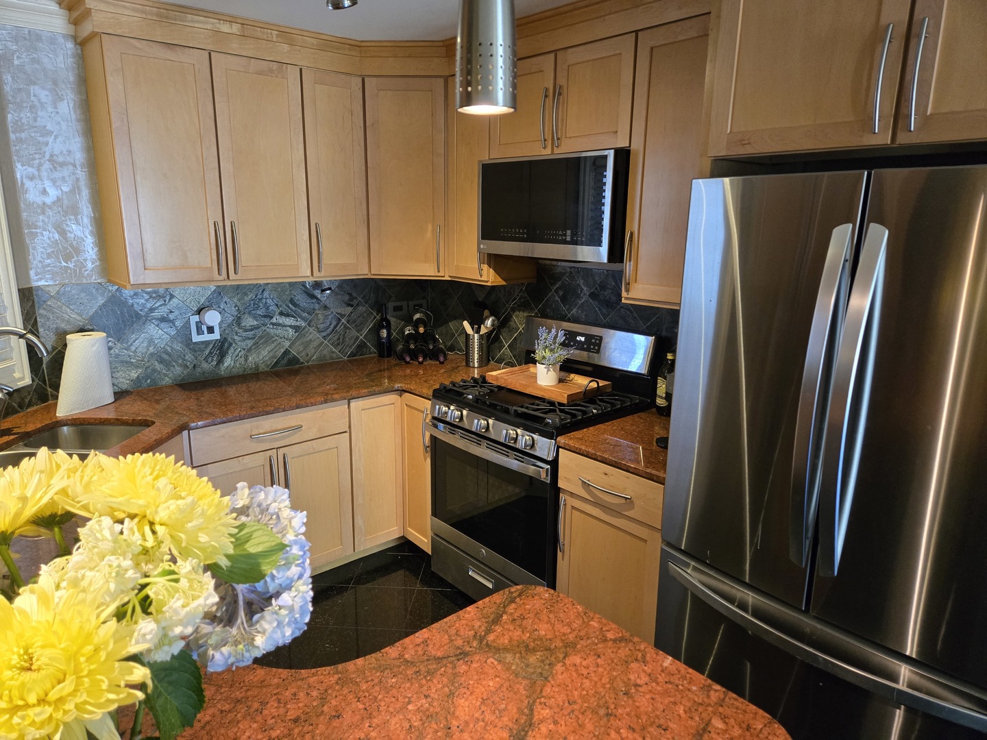 1955 Stillwater Road Arlington Heights, IL 60004 - Photo 5 of 35