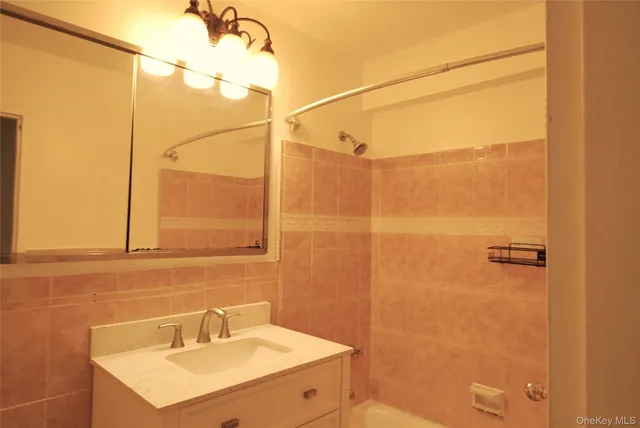 $279,000 | 7 Balint Drive, Unit 625, Yonkers, NY 10710