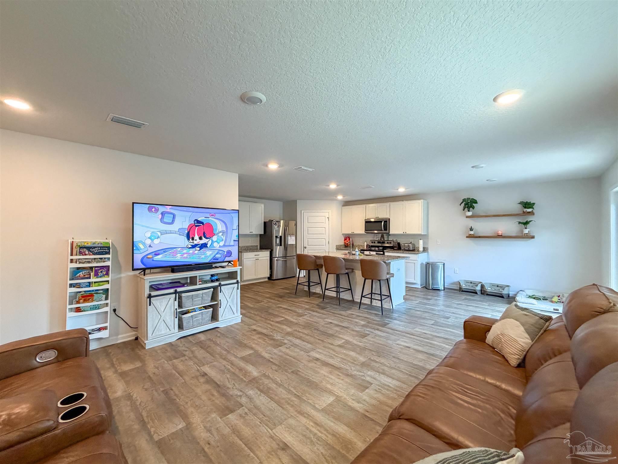 5469 Merlin Way Milton, FL 32583 - Photo 13 of 40