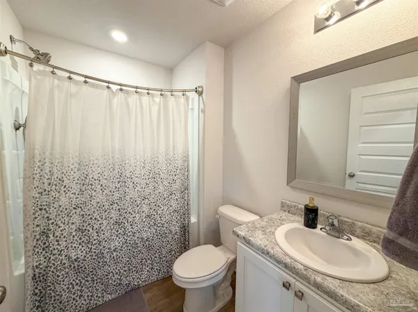 $2,600 | 5469 Merlin Way, Milton, FL 32583