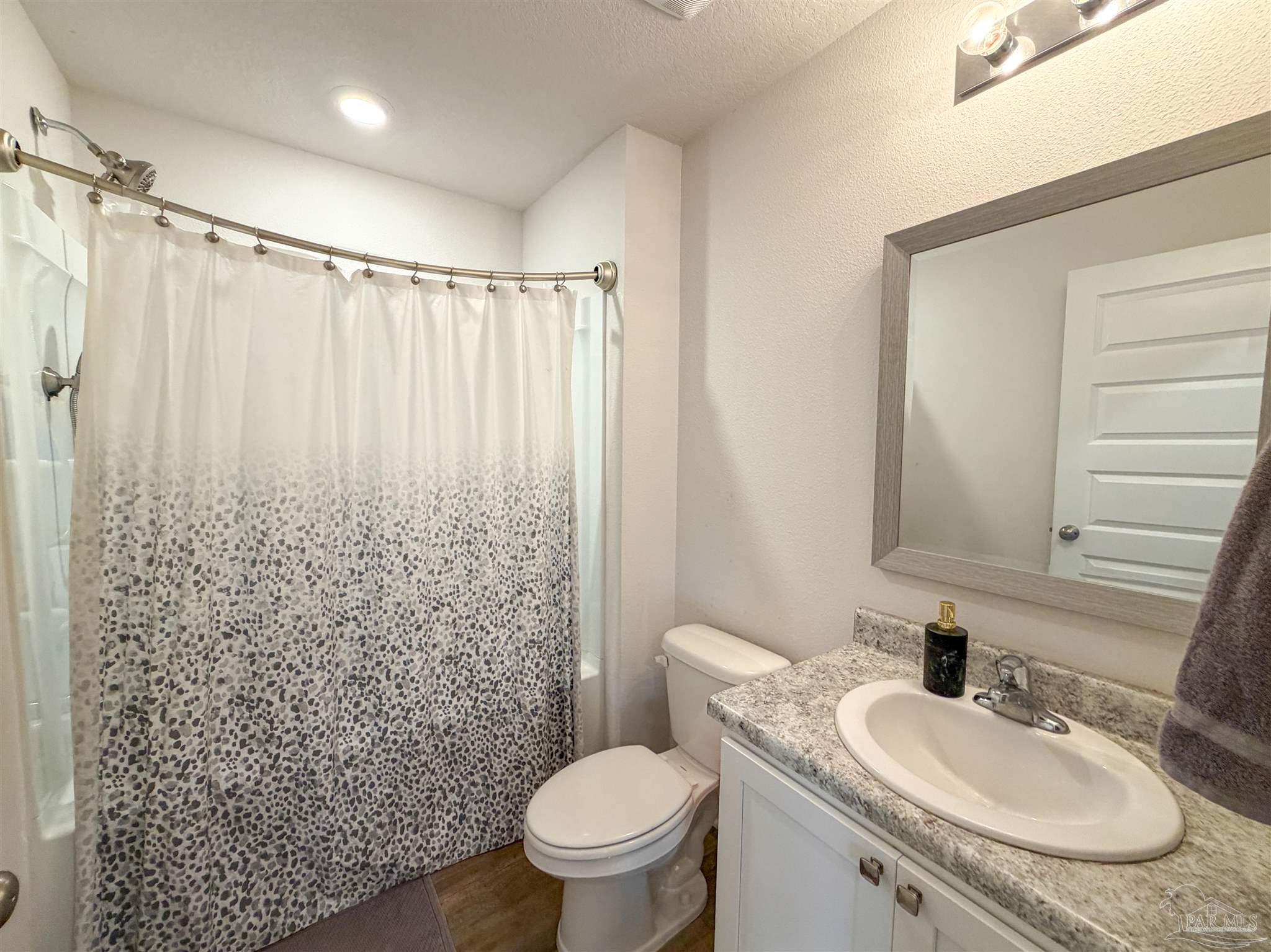 5469 Merlin Way Milton, FL 32583 - Photo 14 of 40