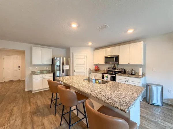 $2,600 | 5469 Merlin Way, Milton, FL 32583