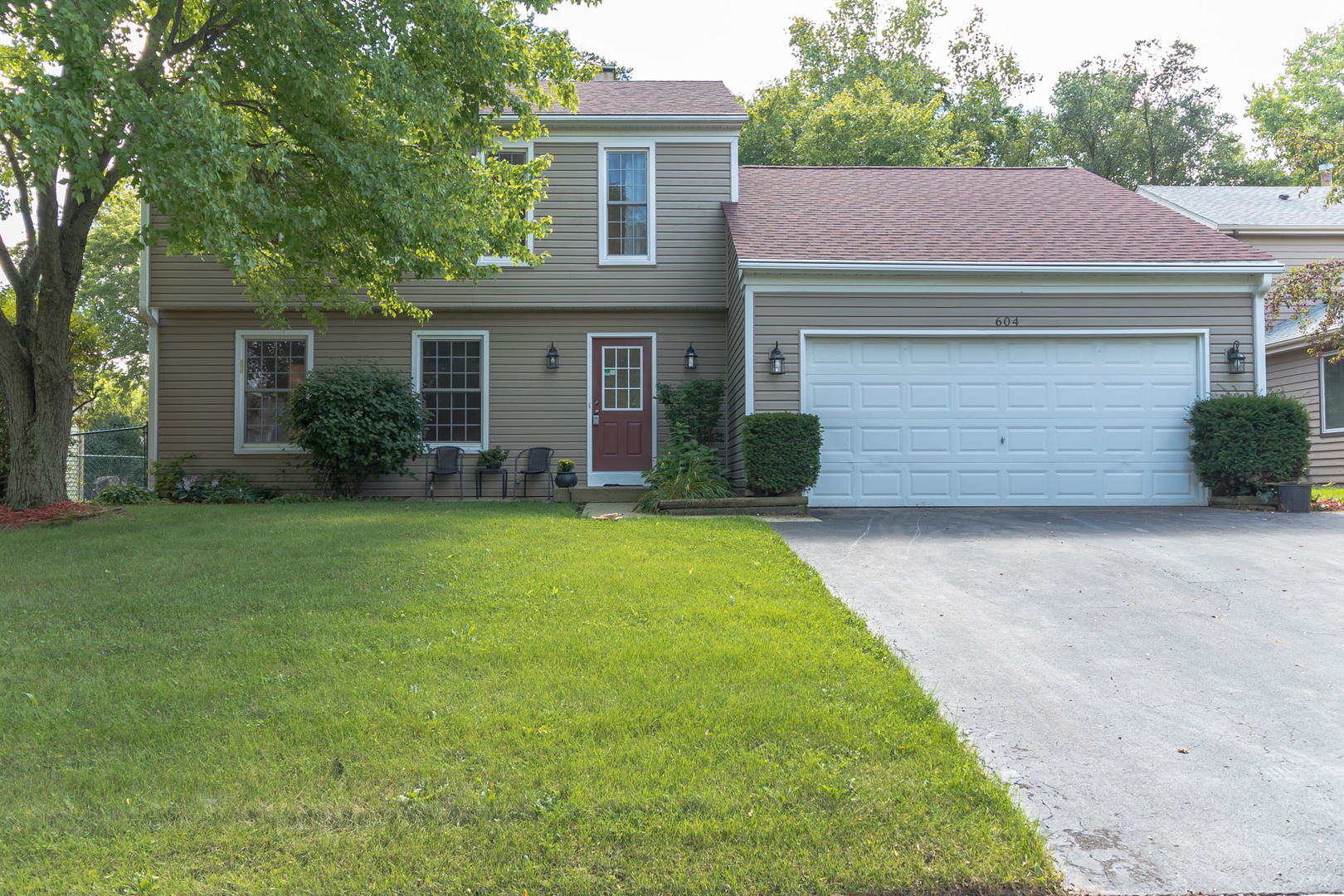 604 Old Hunt Road Fox River Grove, IL 60021 - Photo 1 of 29