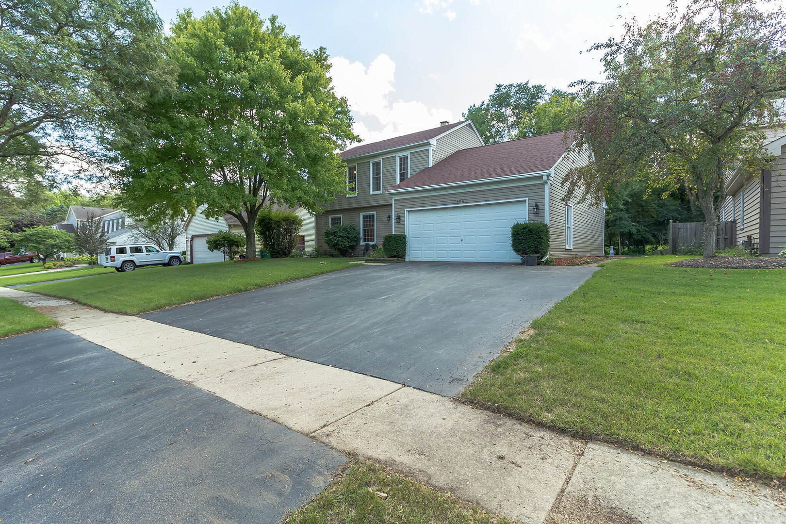 604 Old Hunt Road Fox River Grove, IL 60021 - Photo 2 of 29