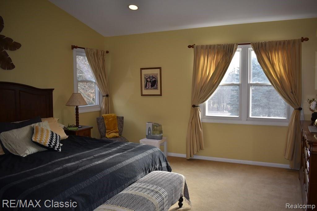 365 East Dawson Road Milford, MI 48381 - Photo 27 of 57 Master bedroom