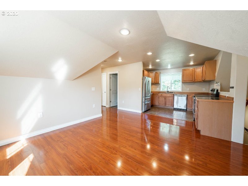 35236 Richardson Gap Road Lebanon, OR 97355 - Photo 14 of 31 Gallery Image 14