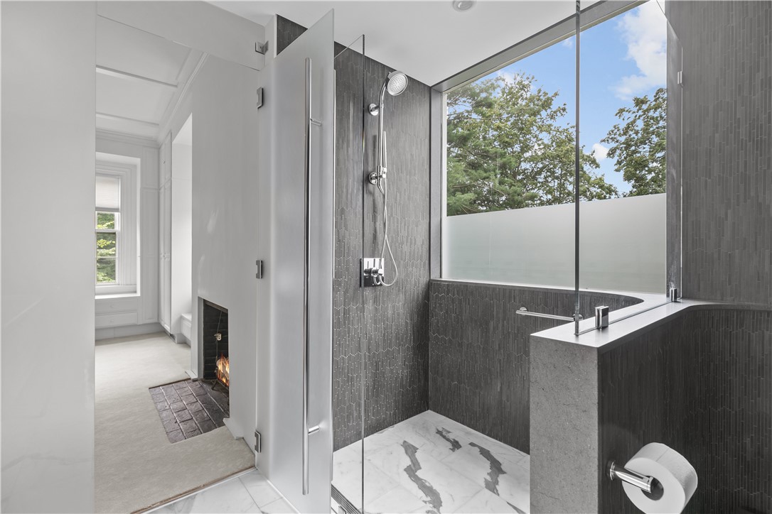 129 Rumstick Road Barrington, RI 02806 - Photo 23 of 34