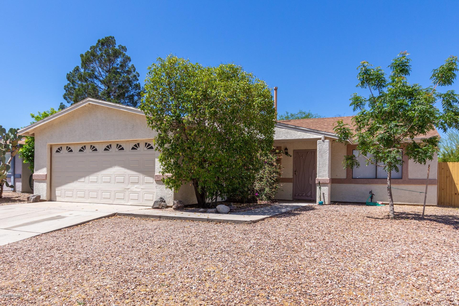 2679 West Fanbrook Road Tucson, AZ 85741 - Photo 2 of 28