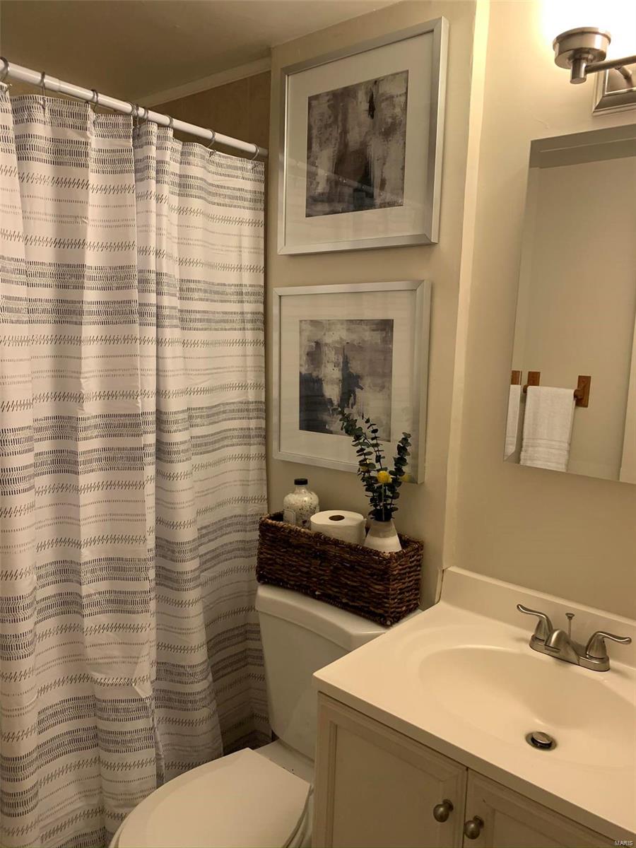 2641 Carson Road St. Louis, MO 63114 - Photo 16 of 28 Gallery Image 16