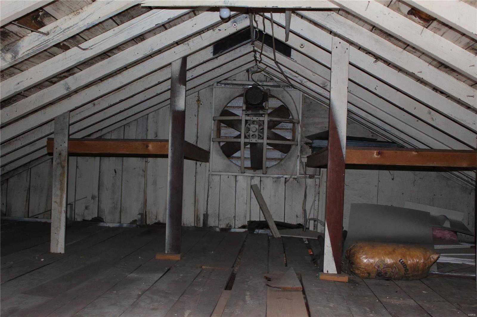 2641 Carson Road St. Louis, MO 63114 - Photo 24 of 28 Gallery Image 24