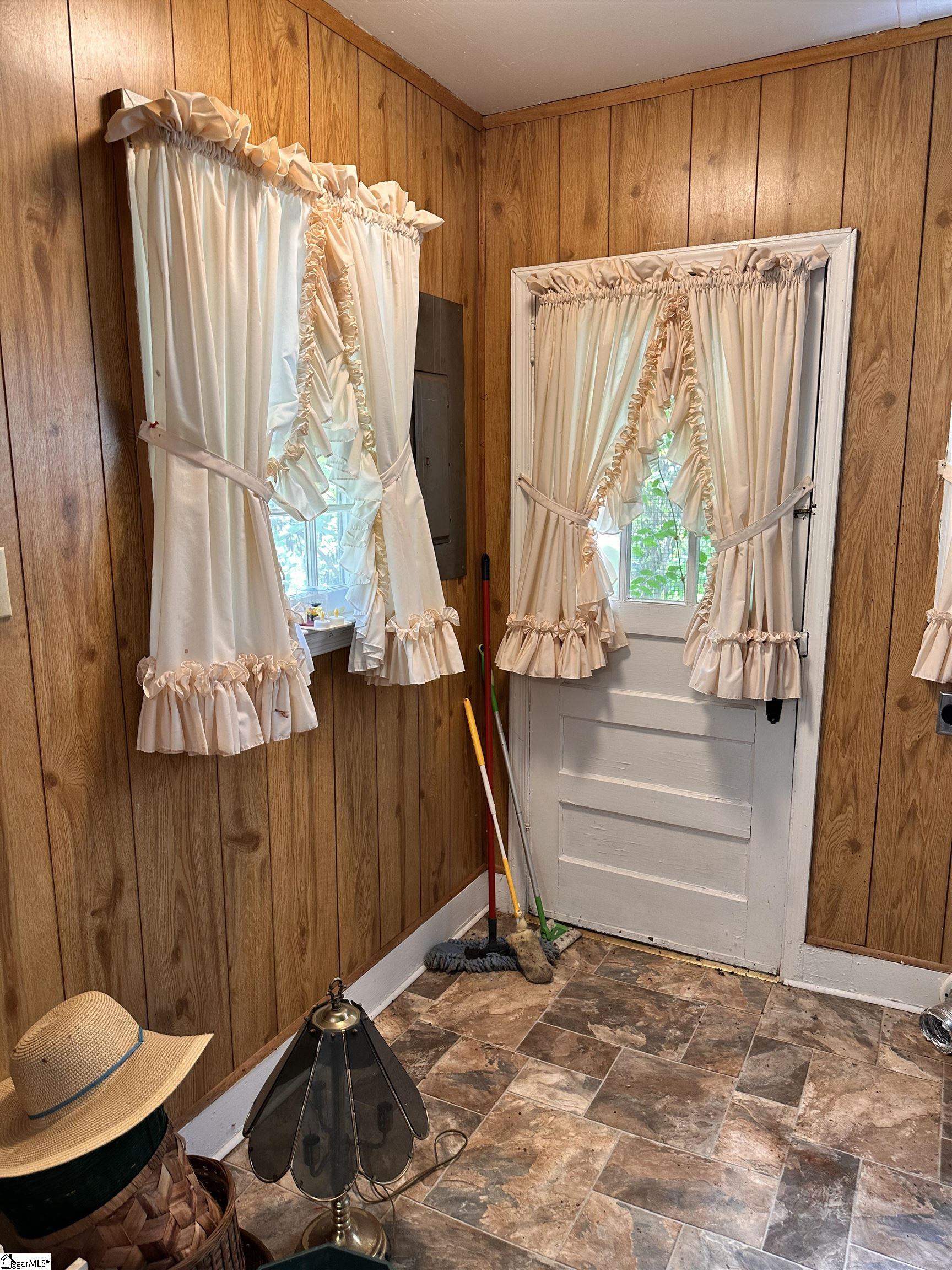 304 Stutts Avenue Union, SC 29379 - Photo 10 of 21