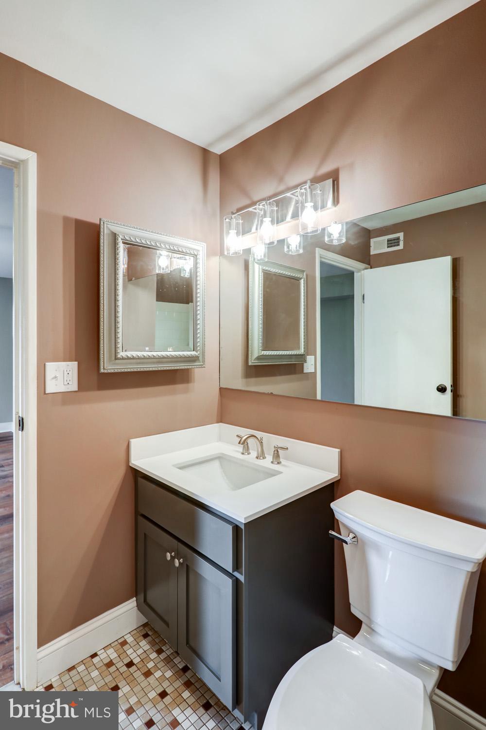 406 Valleybrook Drive Lancaster, PA 17601 - Photo 12 of 31