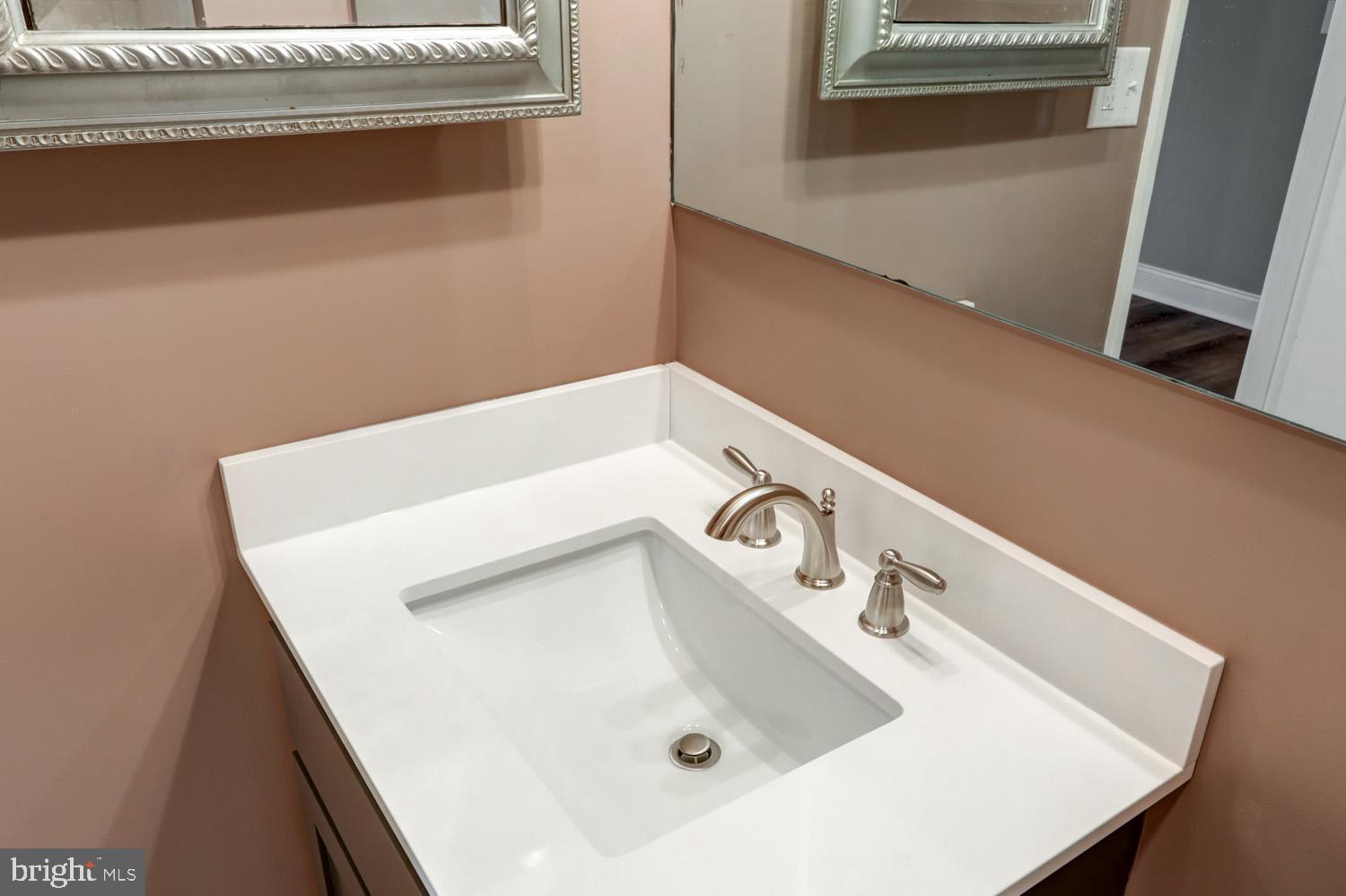 406 Valleybrook Drive Lancaster, PA 17601 - Photo 13 of 31