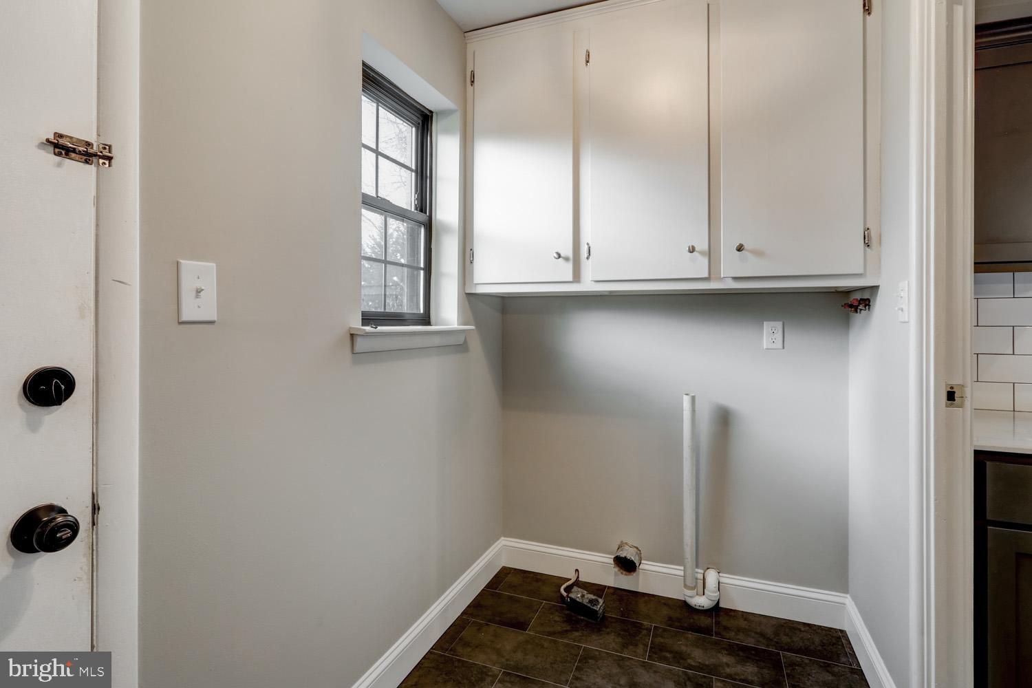 406 Valleybrook Drive Lancaster, PA 17601 - Photo 17 of 31