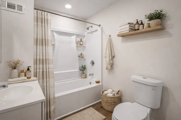 $1,450 | 66 Endicott Avenue, Unit 2, Johnson City, NY 13790