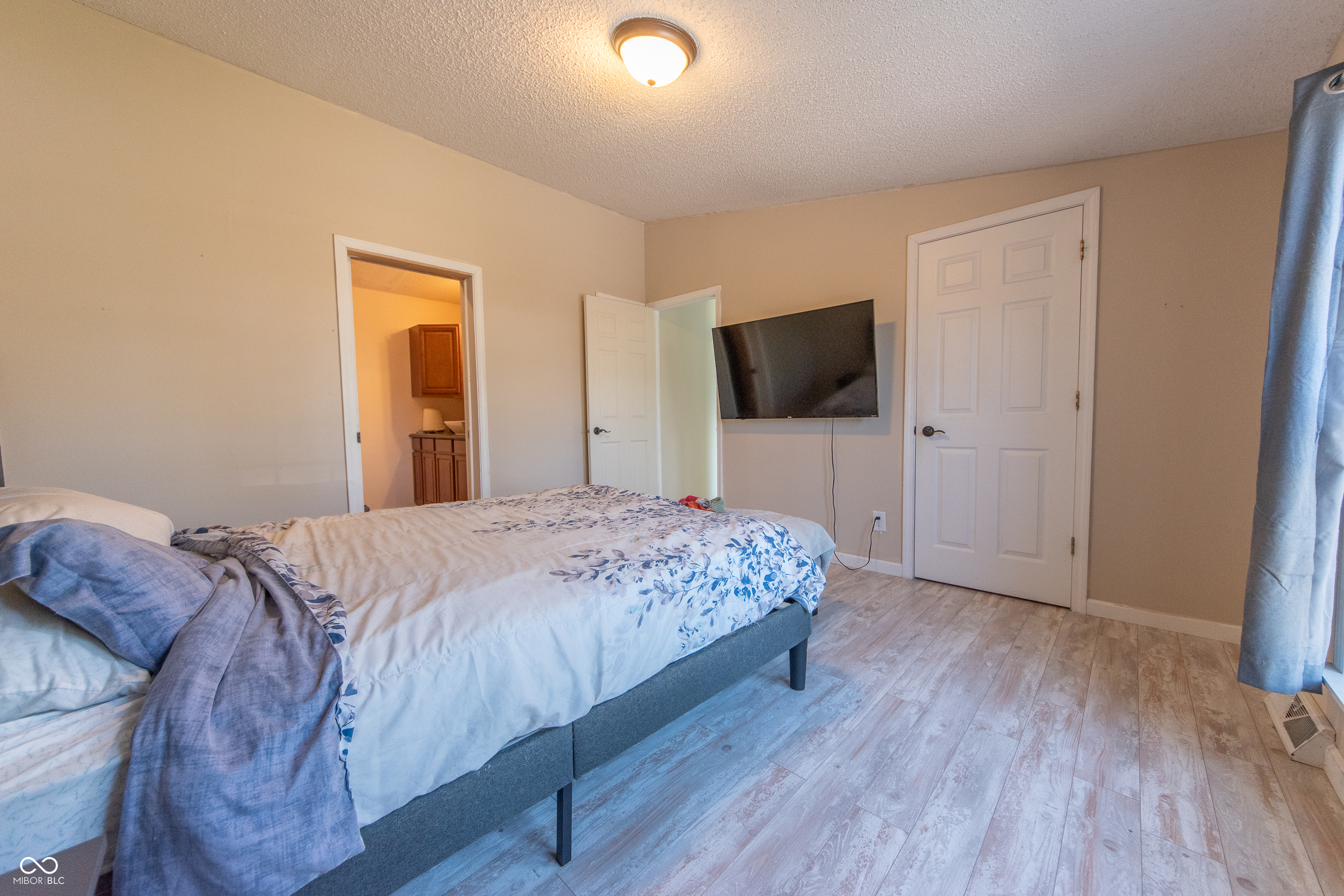 3333 Spring Valley Drive Columbus, IN 47203 - Photo 12 of 25 Gallery Image 12