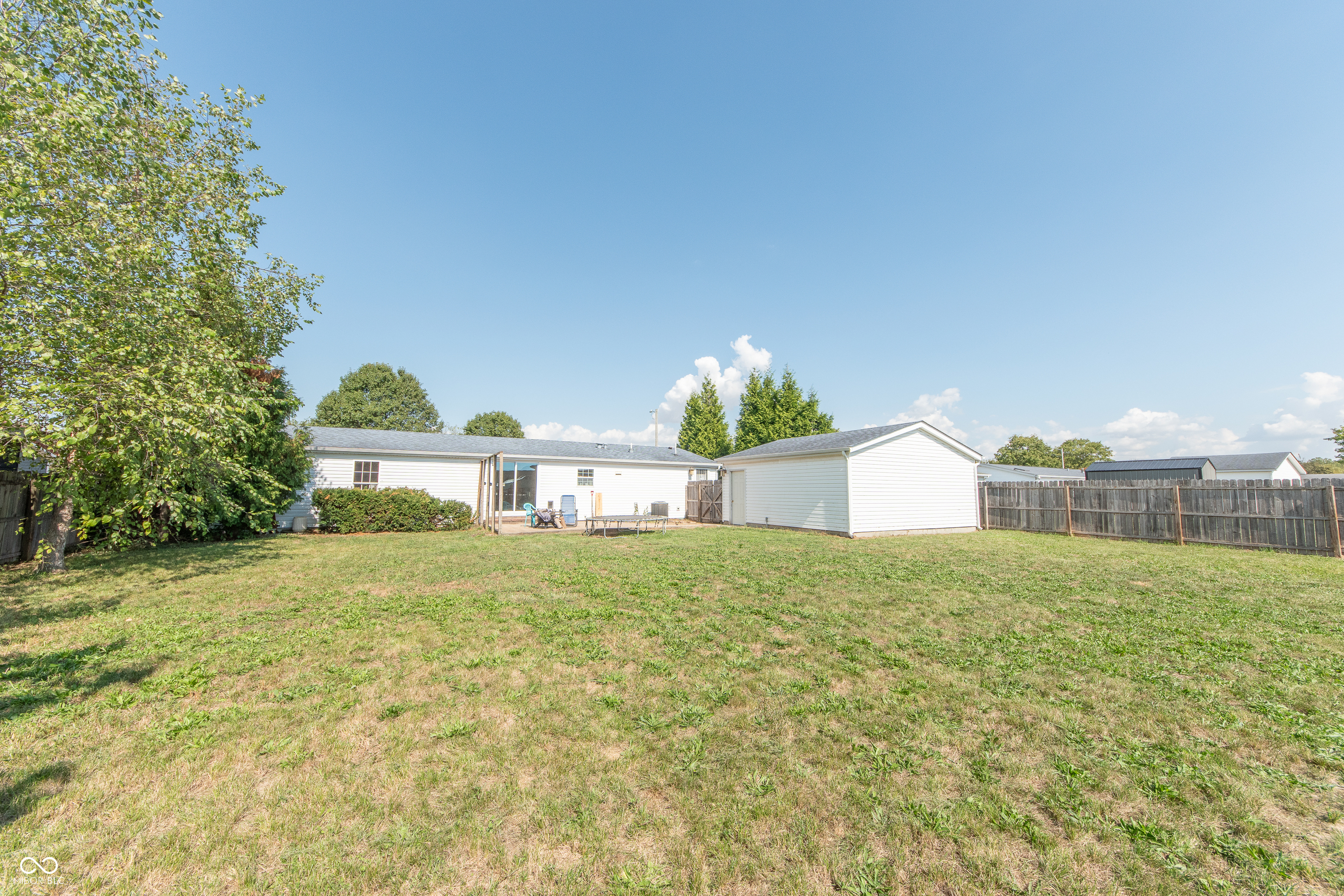 3333 Spring Valley Drive Columbus, IN 47203 - Photo 22 of 25 Gallery Image 22