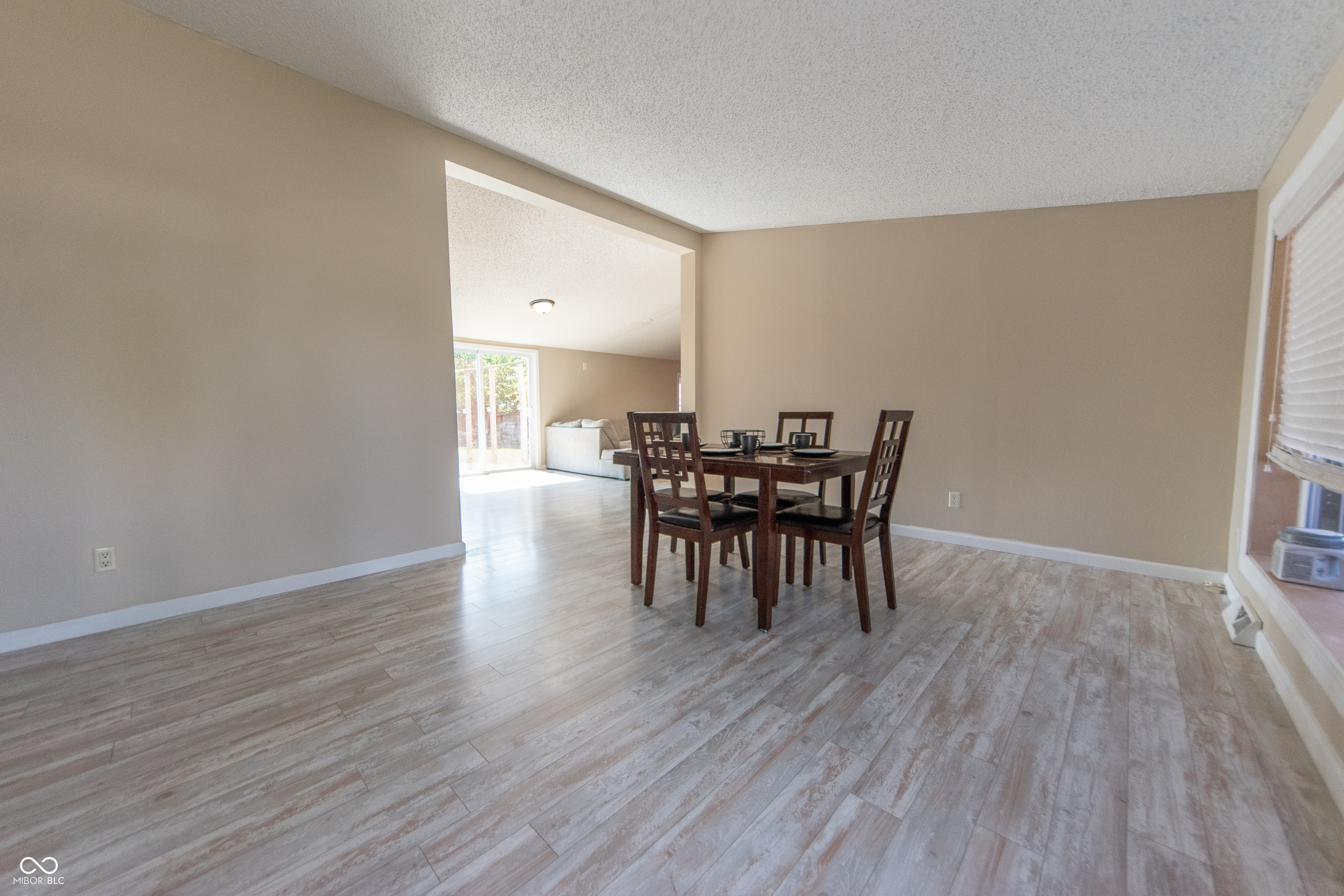 3333 Spring Valley Drive Columbus, IN 47203 - Photo 9 of 25 Gallery Image 9