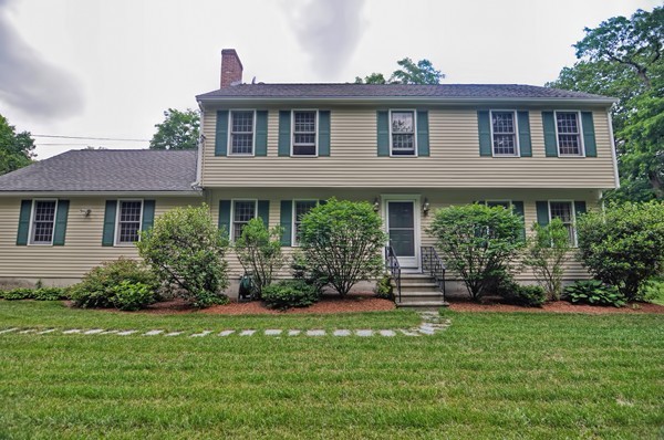 47 Upton Road Westborough, MA 01581 - Photo 1 of 30 Gallery Image 1