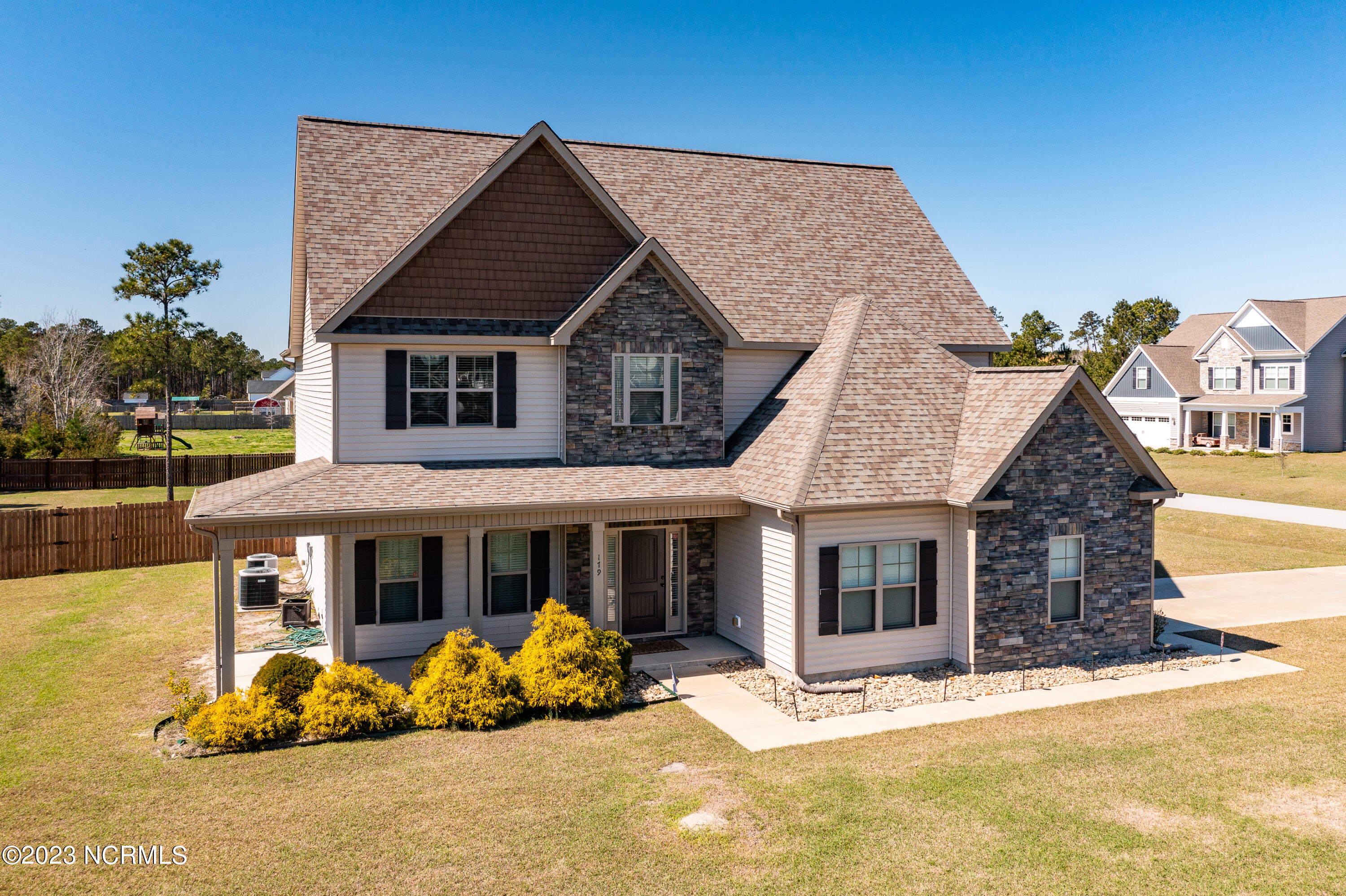 179 Peytons Ridge Drive Hubert, NC 28539 - Photo 3 of 36 179 Peytons Ridge