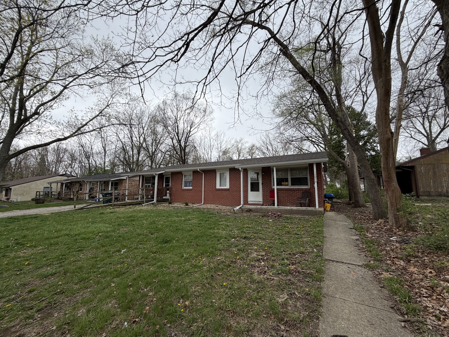 1207 North Linview Avenue Urbana, IL 61801 - Photo 3 of 15