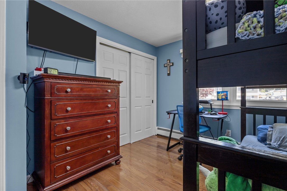38 Bateman Avenue Cranston, RI 02920 - Photo 23 of 41