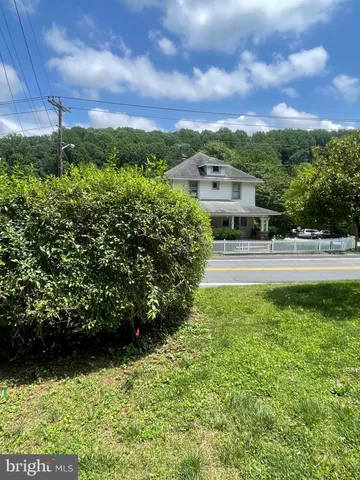 a black and white photo of a