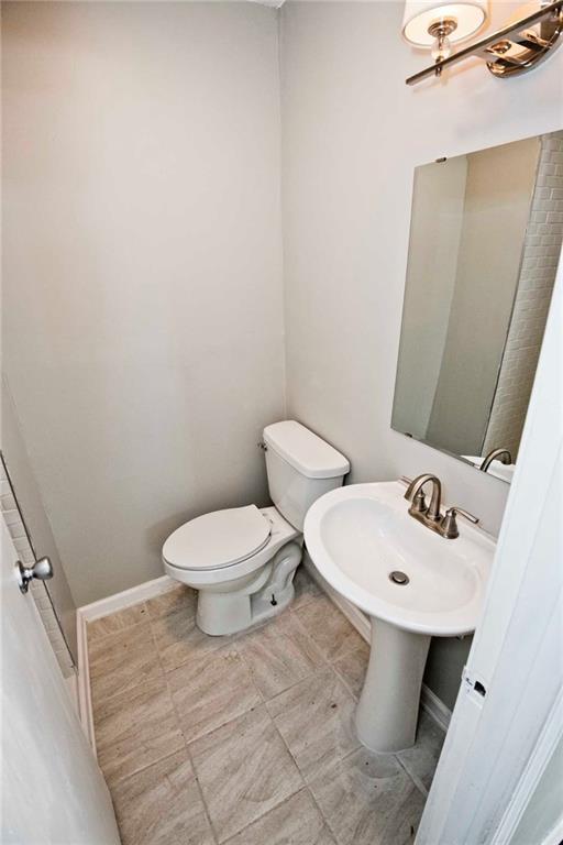 5702 Radnor Road Indianapolis, IN 46226 - Photo 11 of 25 Gallery Image 11