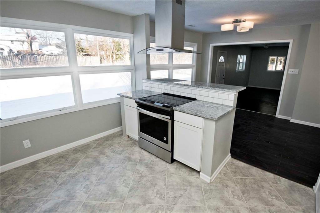 5702 Radnor Road Indianapolis, IN 46226 - Photo 5 of 25 Gallery Image 5