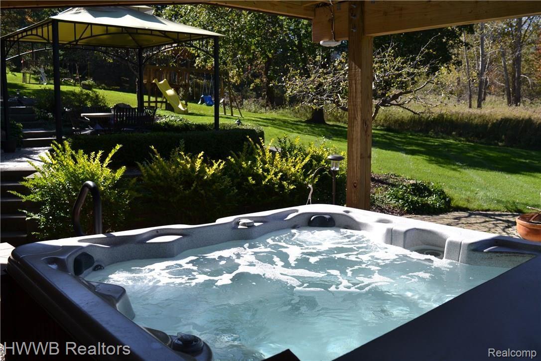 4742 Goodison Pl Drive Rochester, MI 48306 - Photo 43 of 50 43 - Backyard Jacuzzi.JPG