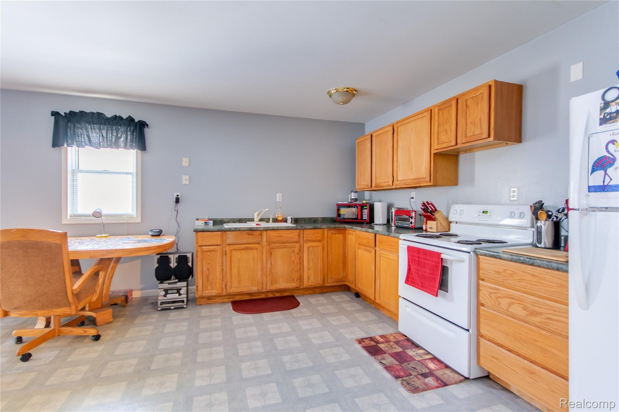 4526 West Allen Road Howell, MI 48855 - Photo 26 of 29 DSC_2776enf.jpg