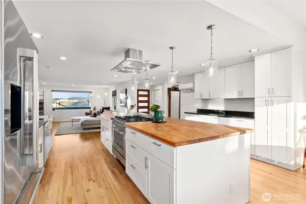 $1,265,000 | 11017 Forest Avenue South, Seattle, WA 98178