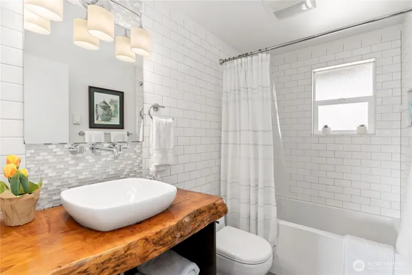 $1,265,000 | 11017 Forest Avenue South, Seattle, WA 98178