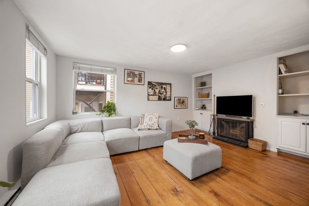 4 Mead St Court Boston, MA 02129 - Photo 12 of 32