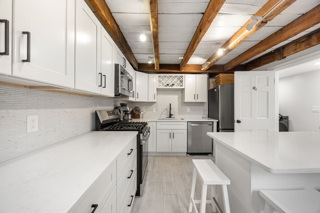 4 Mead St Court Boston, MA 02129 - Photo 4 of 32