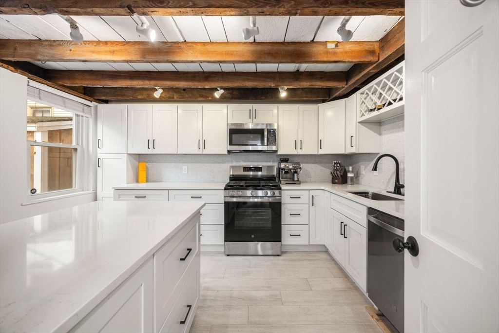 4 Mead St Court Boston, MA 02129 - Photo 6 of 32