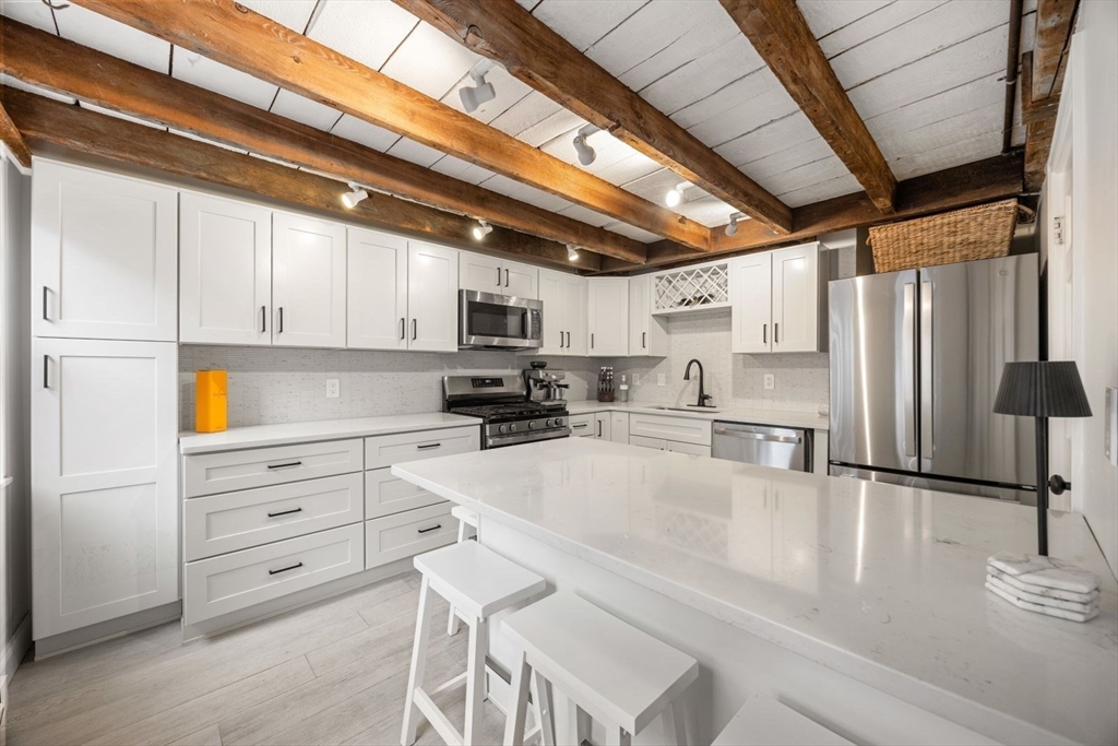 4 Mead St Court Boston, MA 02129 - Photo 7 of 32