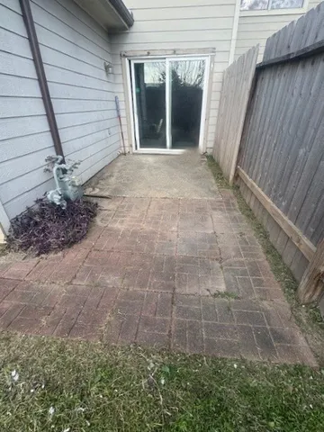 $2,150 | 12511 Silver Cup, Houston, TX 77014