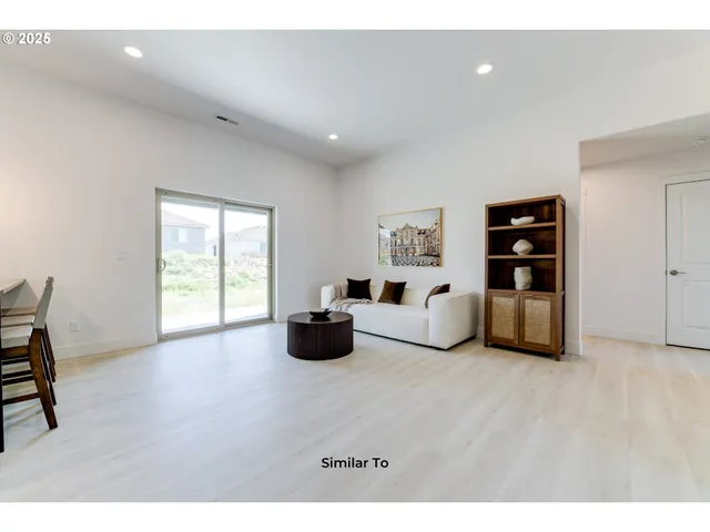 $383,850 | 153 Southwest Eagle Drive, Boardman, OR 97818