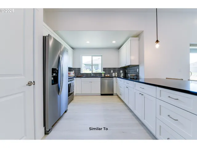 $383,850 | 153 Southwest Eagle Drive, Boardman, OR 97818