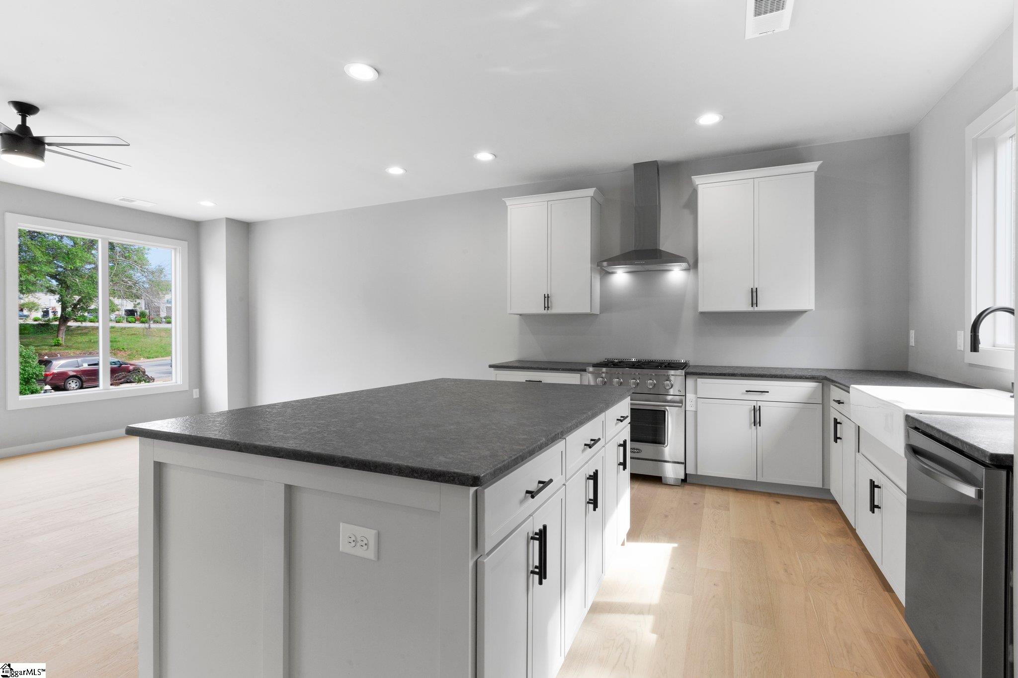 104 Textile Court Easley, SC 29640 - Photo 12 of 30