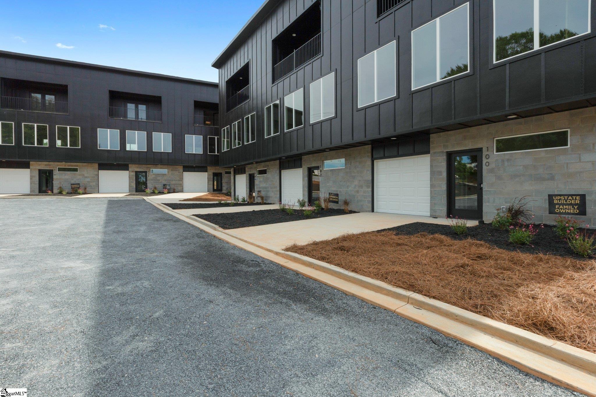 104 Textile Court Easley, SC 29640 - Photo 7 of 30