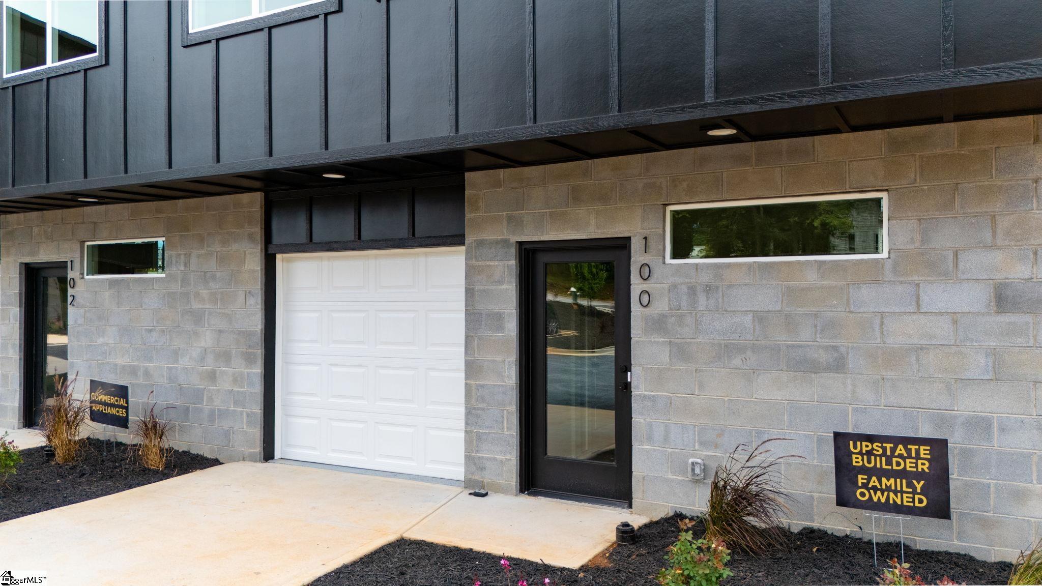 104 Textile Court Easley, SC 29640 - Photo 8 of 30